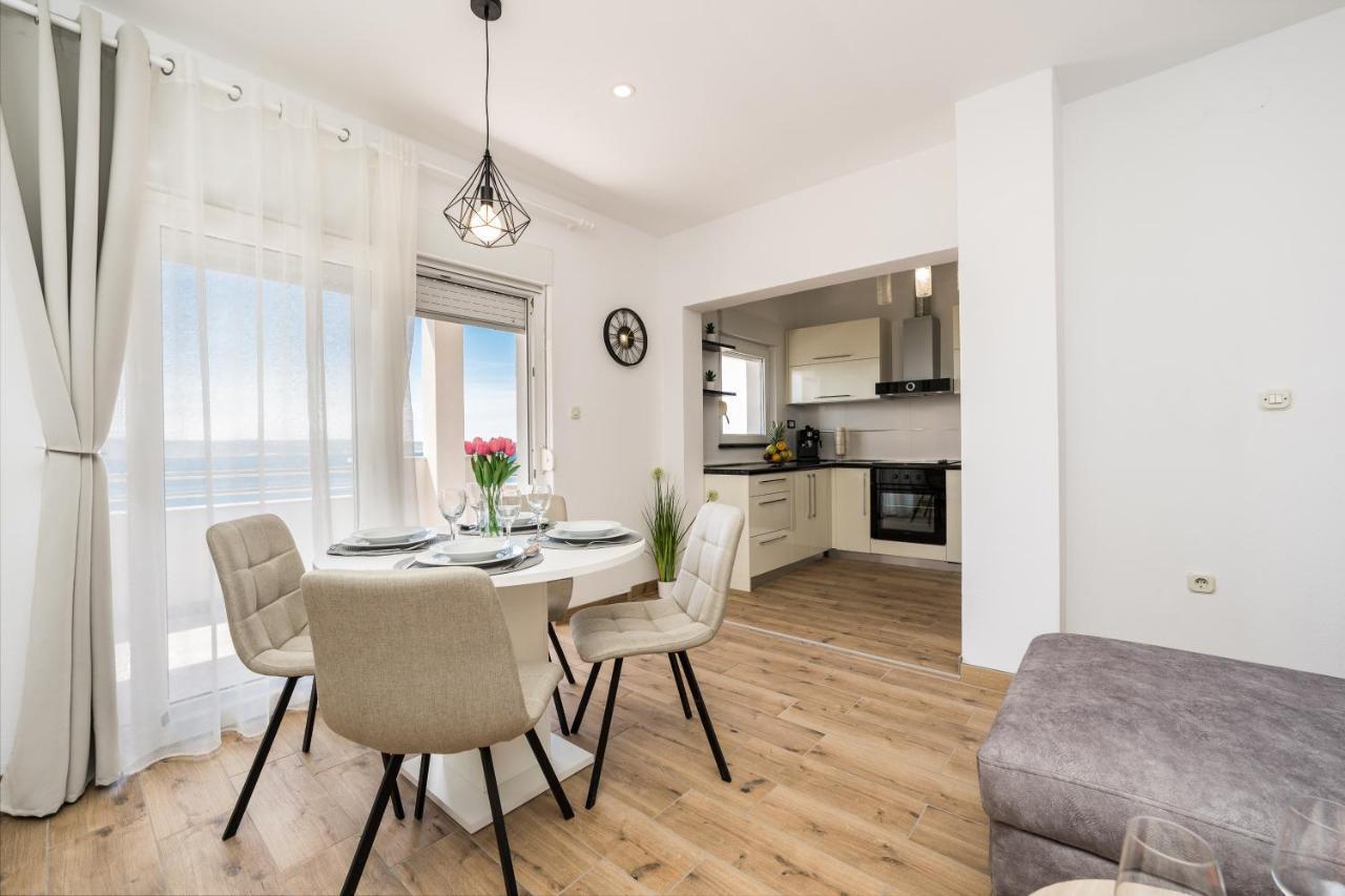 Apartmani Tomeri Starigrad Paklenica Exteriör bild