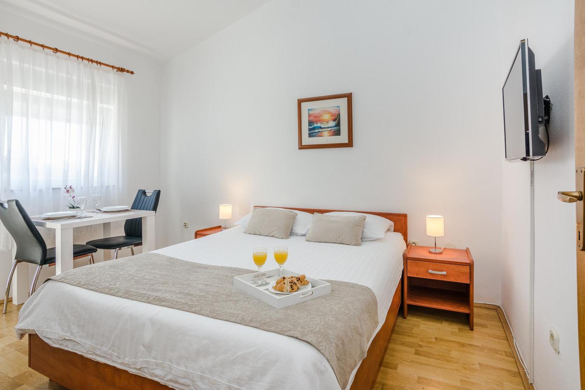 Apartmani Tomeri Starigrad Paklenica Exteriör bild