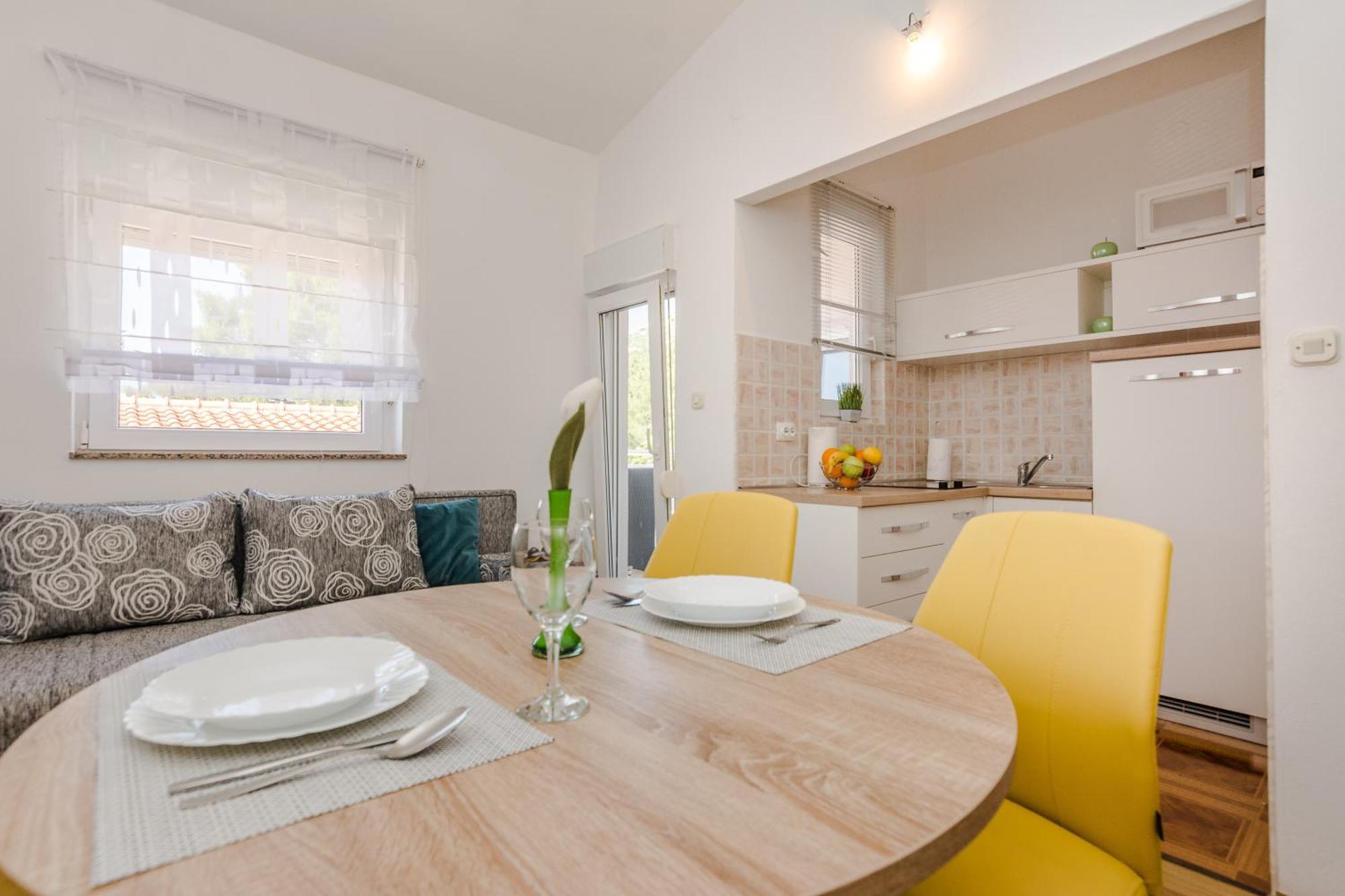 Apartmani Tomeri Starigrad Paklenica Exteriör bild